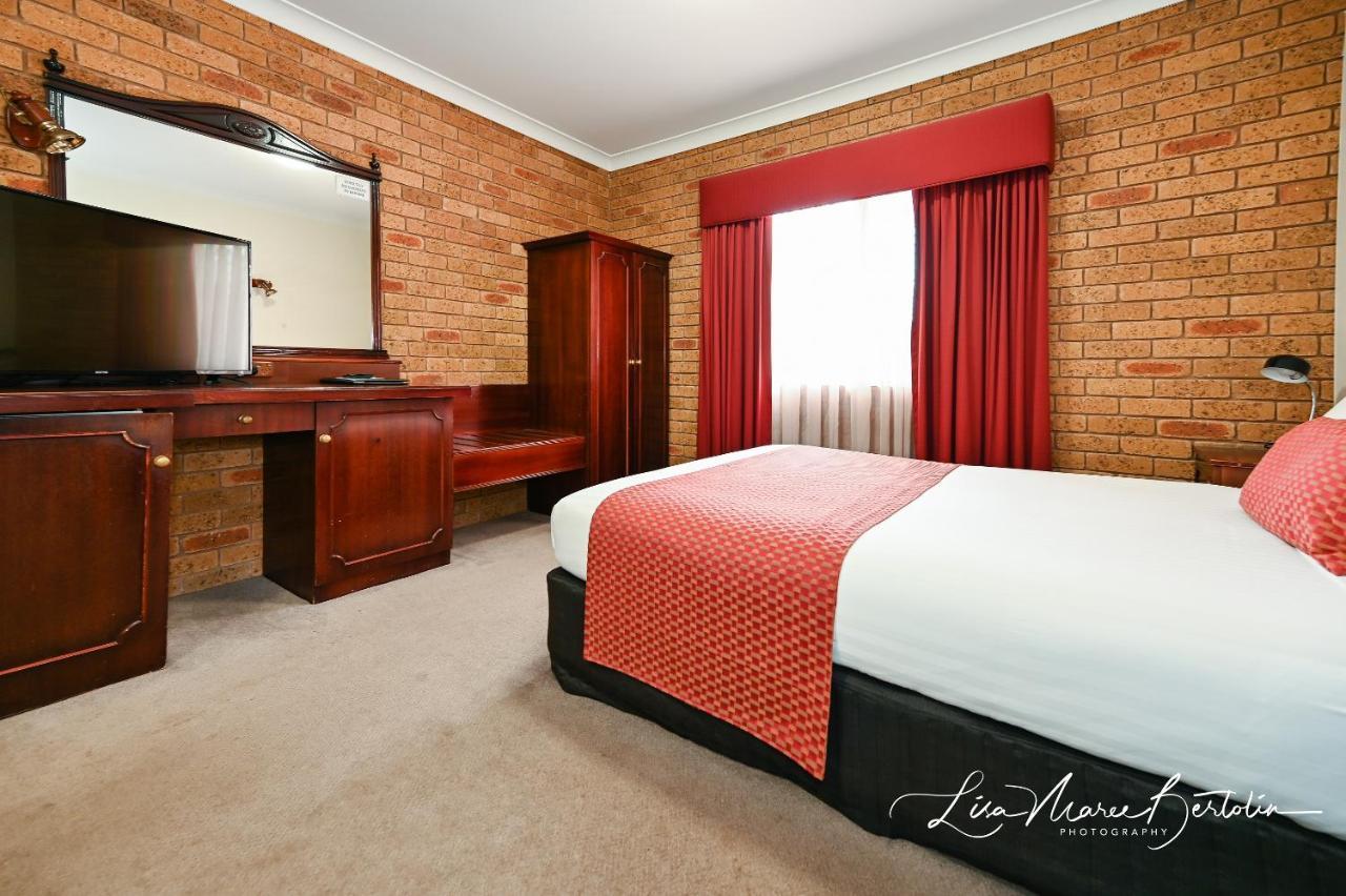 Narrandera Club Motor Inn Dış mekan fotoğraf
