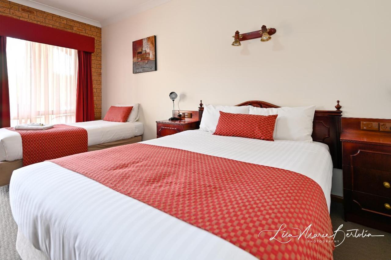 Narrandera Club Motor Inn Dış mekan fotoğraf