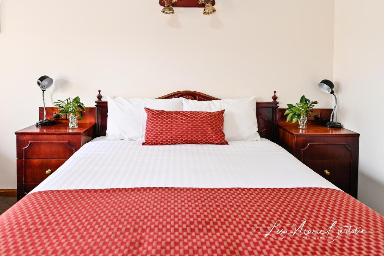 Narrandera Club Motor Inn Dış mekan fotoğraf